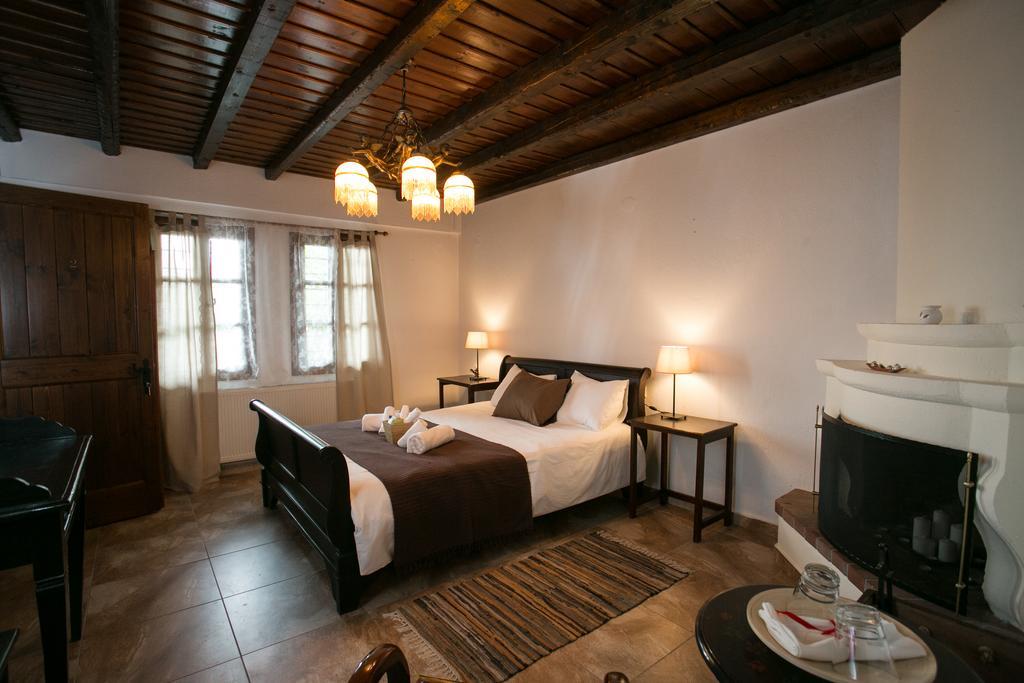 Enastron Guesthouse Palaios Panteleimonas Room photo