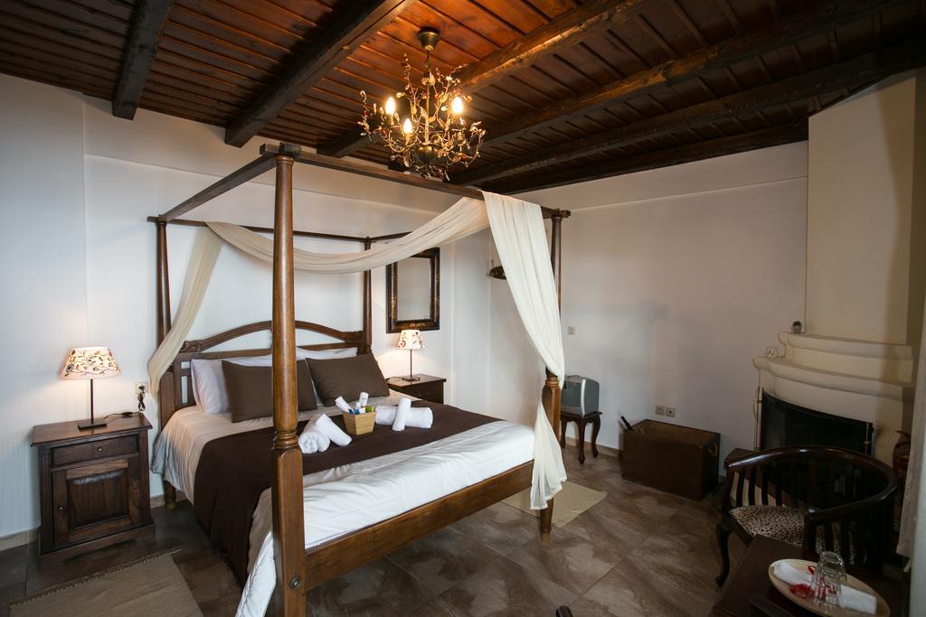 Enastron Guesthouse Palaios Panteleimonas Room photo