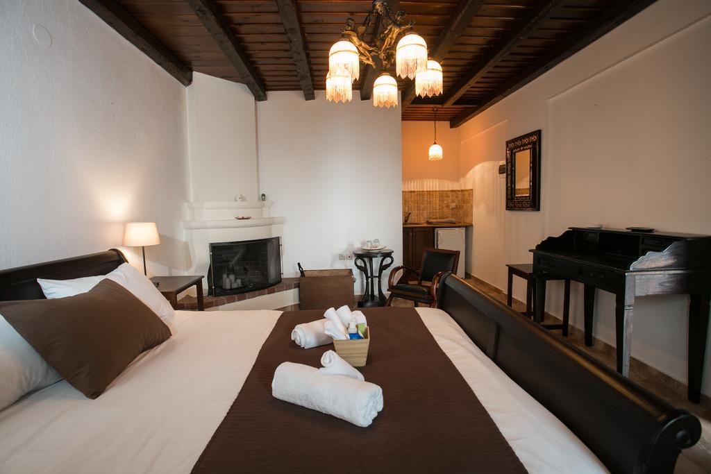 Enastron Guesthouse Palaios Panteleimonas Room photo