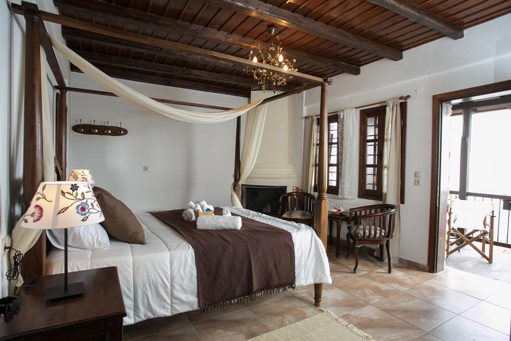 Enastron Guesthouse Palaios Panteleimonas Room photo